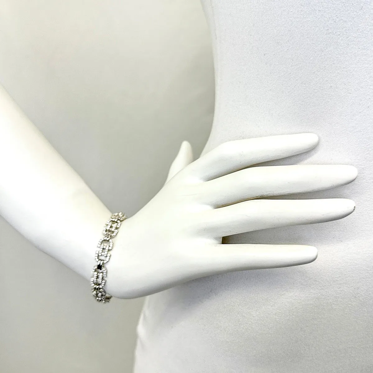 18K White Gold Bracelet with Diamonds