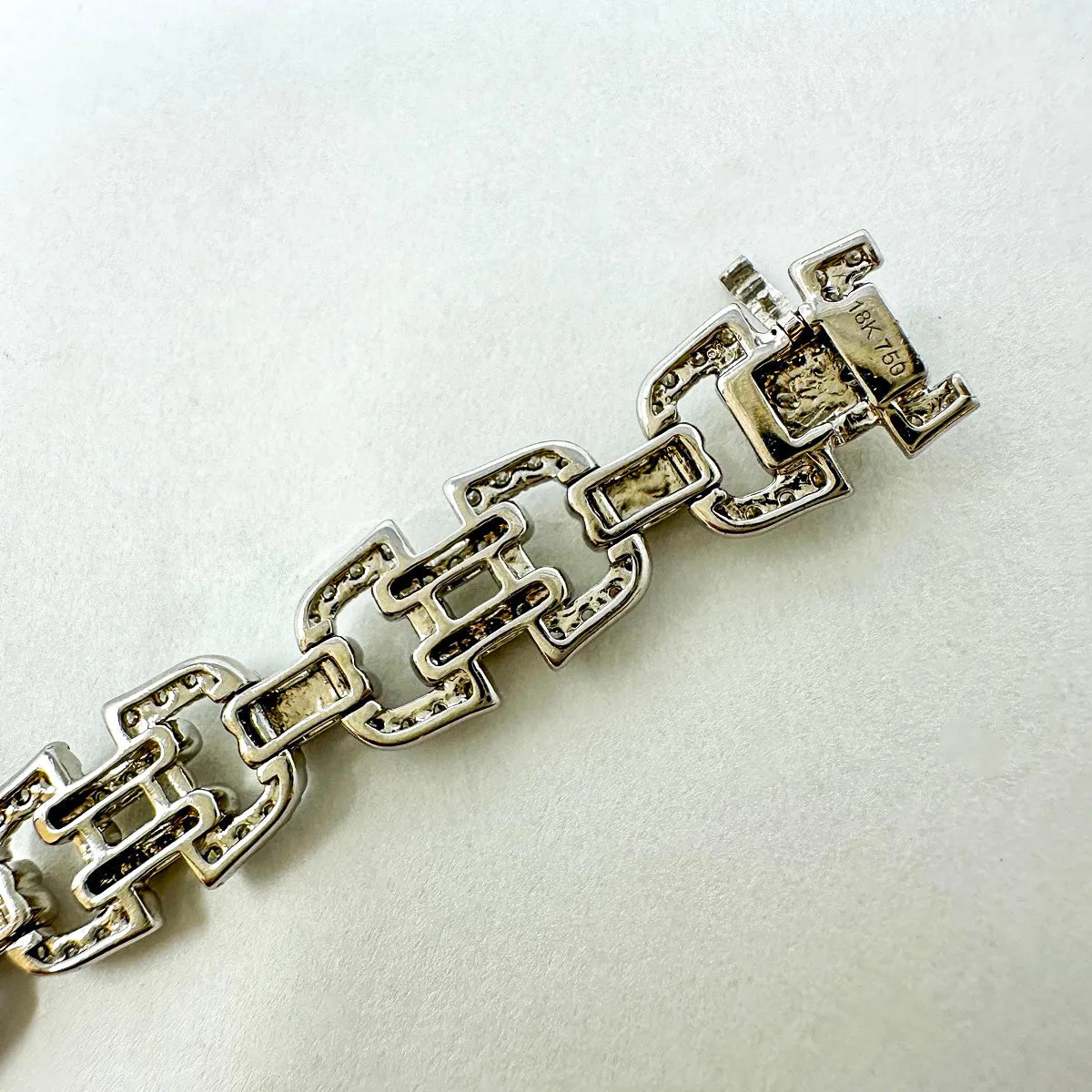 18K White Gold Bracelet with Diamonds