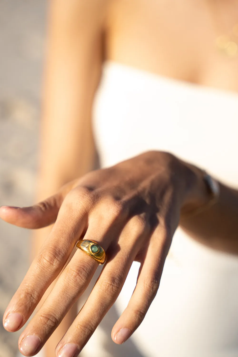 EMERALD SUNRISE RING