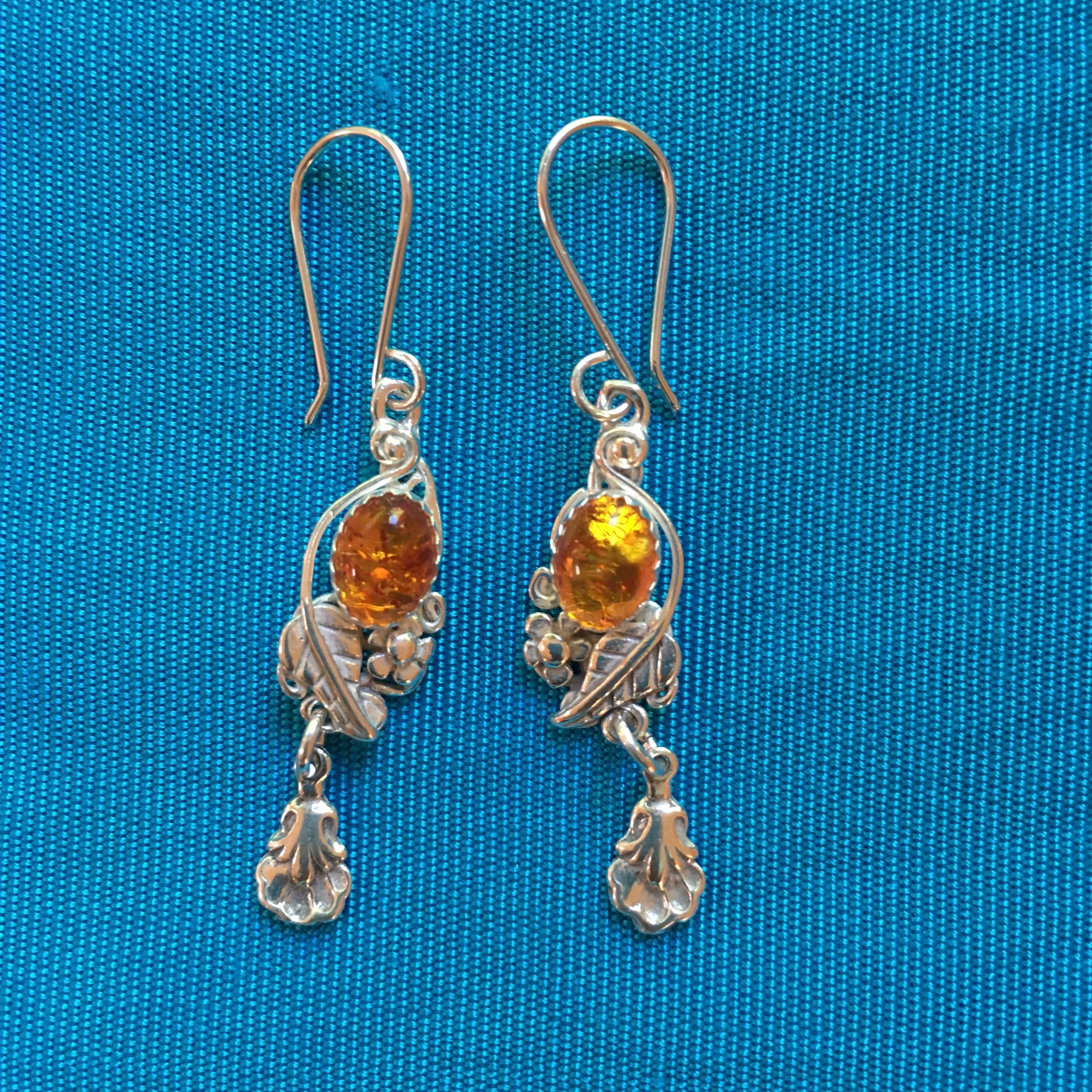 Silver Earrings- Navajo Leaf w/Amber