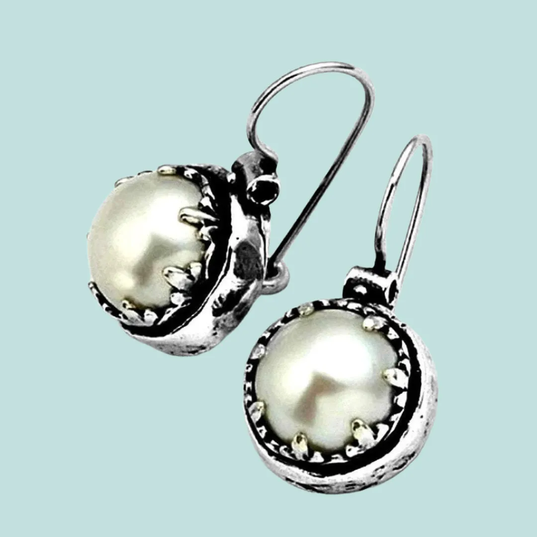 Silver pearls earrings / round earrings for women / dangle vintage style earrings