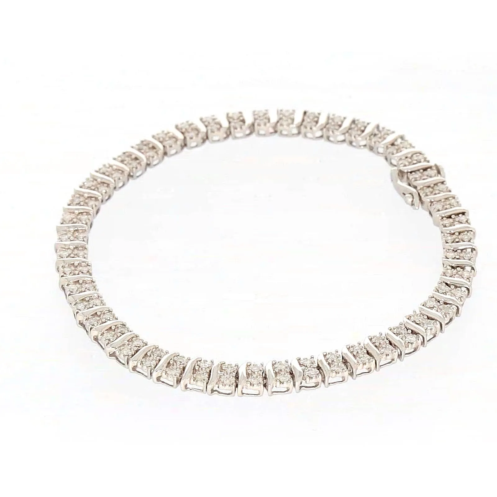 Sterling Silver Round Brilliant Cut 1 Carat tw of Diamonds Tennis Bracelet