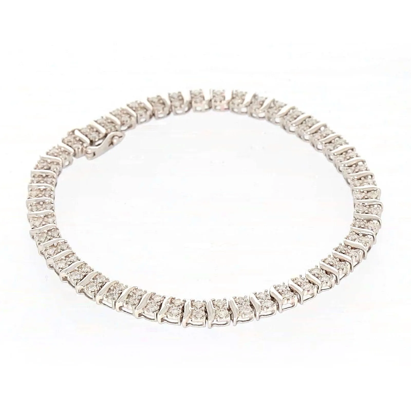 Sterling Silver Round Brilliant Cut 1 Carat tw of Diamonds Tennis Bracelet