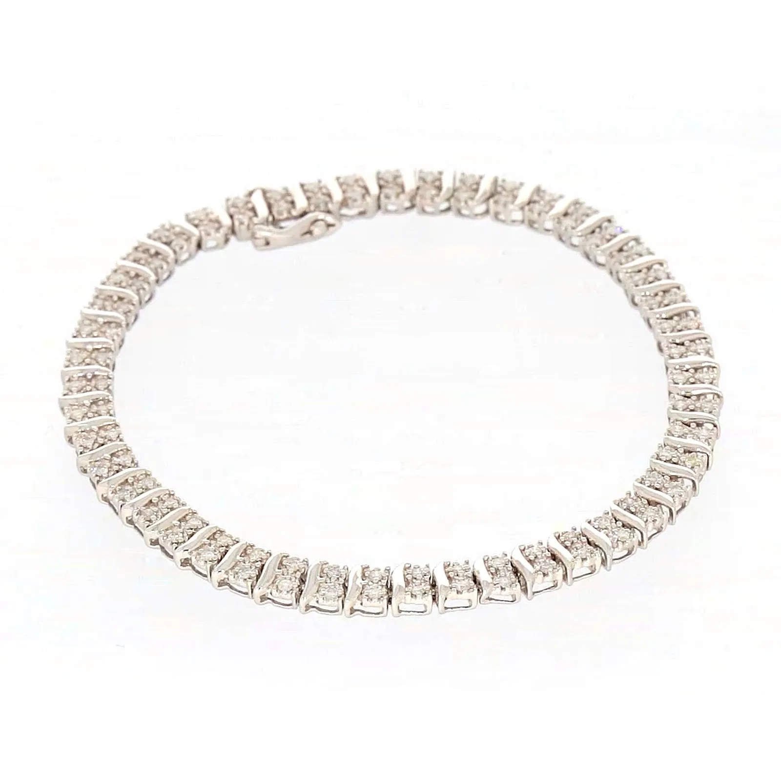 Sterling Silver Round Brilliant Cut 1 Carat tw of Diamonds Tennis Bracelet