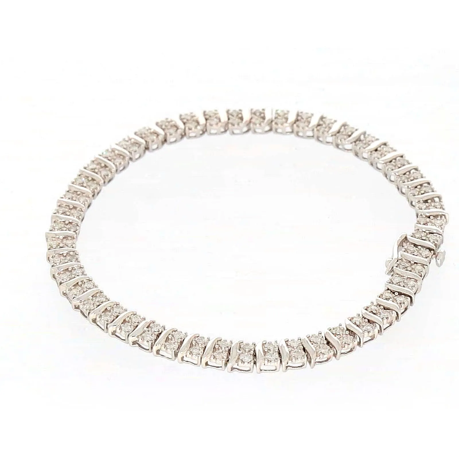 Sterling Silver Round Brilliant Cut 1 Carat tw of Diamonds Tennis Bracelet